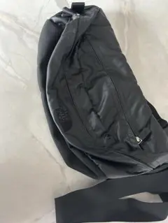 The North Face ブラック メッセンジャーバッグ