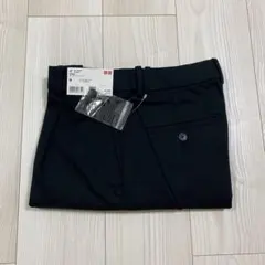 新品タグ付き　ユニクロ　WOMEN タックワイドパンツ　ブラック　M