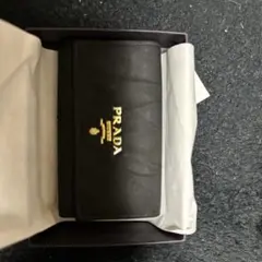 プラダキーケース　箱付き