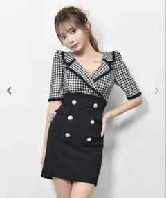 Tikaティカ　韓国ドレス　タイト ミニドレス ギンガムチェック　袖あり 襟付き