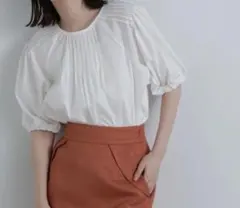 N. Natural Beauty Basic ピンタックパフブラウスのサムネイル