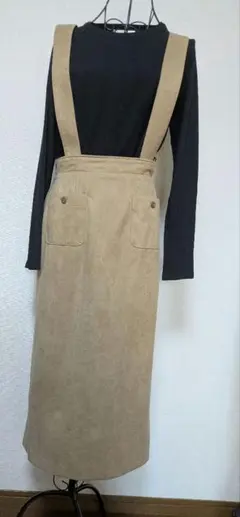 4/10削除⚠️ベージュサロペットとブラック長袖トップスセット