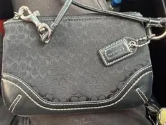 COACH小物入れのサムネイル