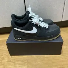NIKE AIR FORCE 1 ブラック スエード スニーカー