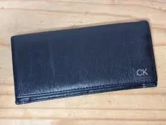 N0518-06　カルバンクライン　二つ折り長財布