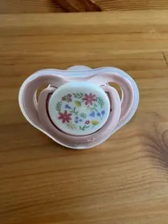 Combi おしゃぶり 花柄