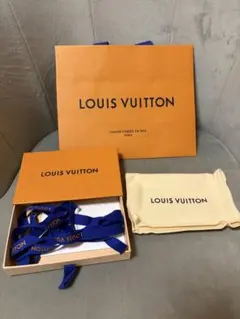 LOUIS VUITTON オレンジボックスとリボンセット