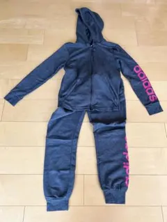 adidas グレー フルジップフーディー セットアップ
