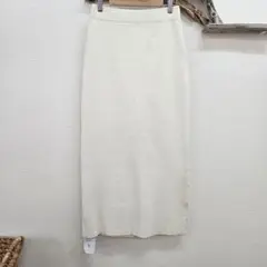 白 ロングスカート
