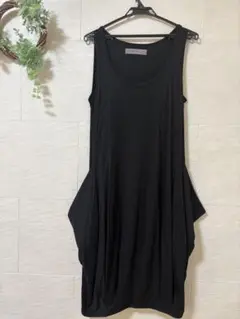UNIFORME IRREGULIER ブラックノースリーブワンピース