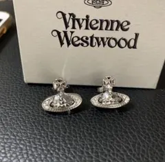 Vivienne Westwood ピアス