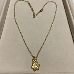 NINA RICCI フラワーネックレス　ゴールド　ニナリッチ