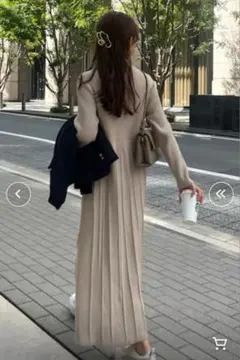 長袖ニットワンピース