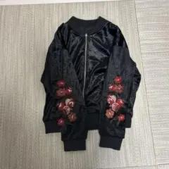 刺繍入り黒 リバーシブルアウター