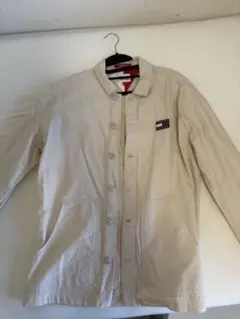 Tommy Jeans ベージュジャケット
