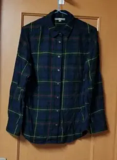 ユニクロ チェック柄 長袖シャツ