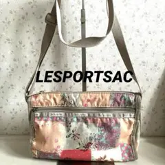 【美品】LeSportsac パッチワーク柄 ショルダーバッグ　花柄　ピンク系
