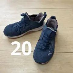 PUMA ネイビー/ピンク スニーカー