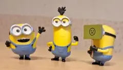 値下げしました。 ミニオン フィギュア 3体セット