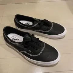 WHITE MOUNTAINEERING WM × VANS AUTHENTIC
