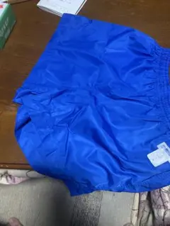 青 ハーフパンツ