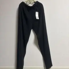 【新品・タグ付き】UNIQLOプリーツストレートパンツ　S