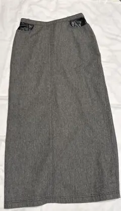 レディース　スカート　レザー　グレー