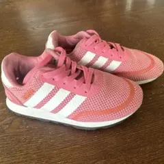adidas キッズスニーカー ピンク メッシュ 軽量 18cm