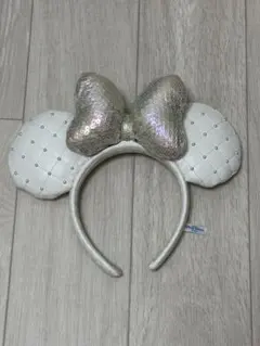 ディズニーカチューシャ ミニーちゃん 白