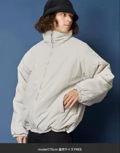 新品 アンリラクシング ボリュームハイネック 撥水ナイロンエコダウン