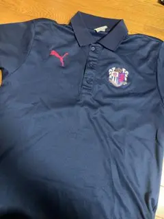 Puma ネイビー ポロシャツ エンブレム付き