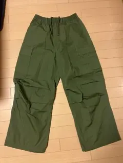 GU メンズ カーゴパンツ オリーブ Sサイズのサムネイル