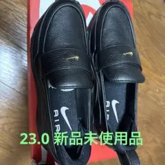 NIKE ローファー ブラック ゴールドロゴのサムネイル