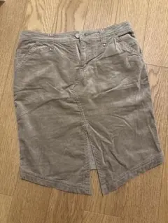 セシルマクビー⭐︎タイトスカート