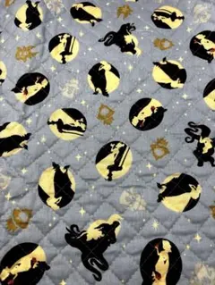 ディズニープリンセス　キルティングはぎれ生地　水色ベース　渋かわいい