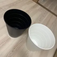 IKEA ゴミ箱 白 黒 2点セットのサムネイル