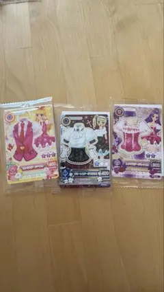 アイカツカード セブン・イレブン 復刻 星宮いちご 神崎 美月 藤堂ユリカ