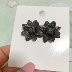 H&M フラワーピアス♡