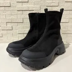 極美品 STACCATO スタッカート スエードタッチトラックソールブーツ 厚底のサムネイル
