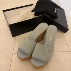 CHANELのサムネイル
