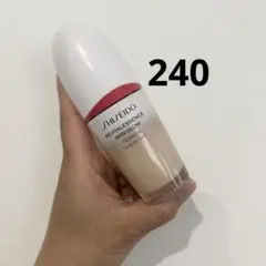 【未使用に近い】SHISEIDO エッセンス　スキングロウファンデーション240のサムネイル