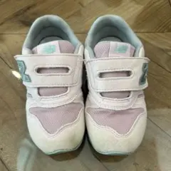 New Balance ピンク スニーカー １６cm