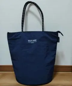 THE CITY BAKERY クーラーバッグ　ネイビー