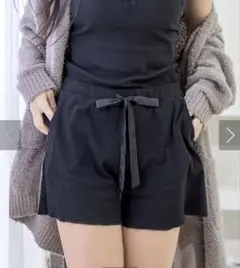 ルームウェア ブラック リブ素材　ツーハッチ　ショートパンツのサムネイル