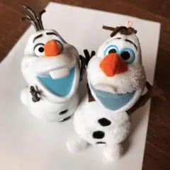 ディズニー　オラフ　キャンディケース　ぬいぐるみ