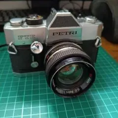 【ジャンク】PETRI FTE フィルムカメラ 専用ケース付きのサムネイル