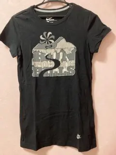 NIKEレディース Tシャツのサムネイル