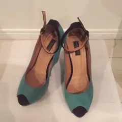 ZARAストラップパンプス