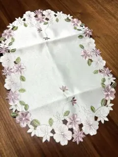 花柄刺繍 楕円形 テーブルクロス