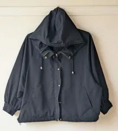 D 0301黒のフード付きショートジャケット